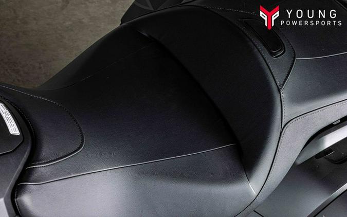 2025 Honda Gold Wing Tour 50th Anniversary Airbag DCT