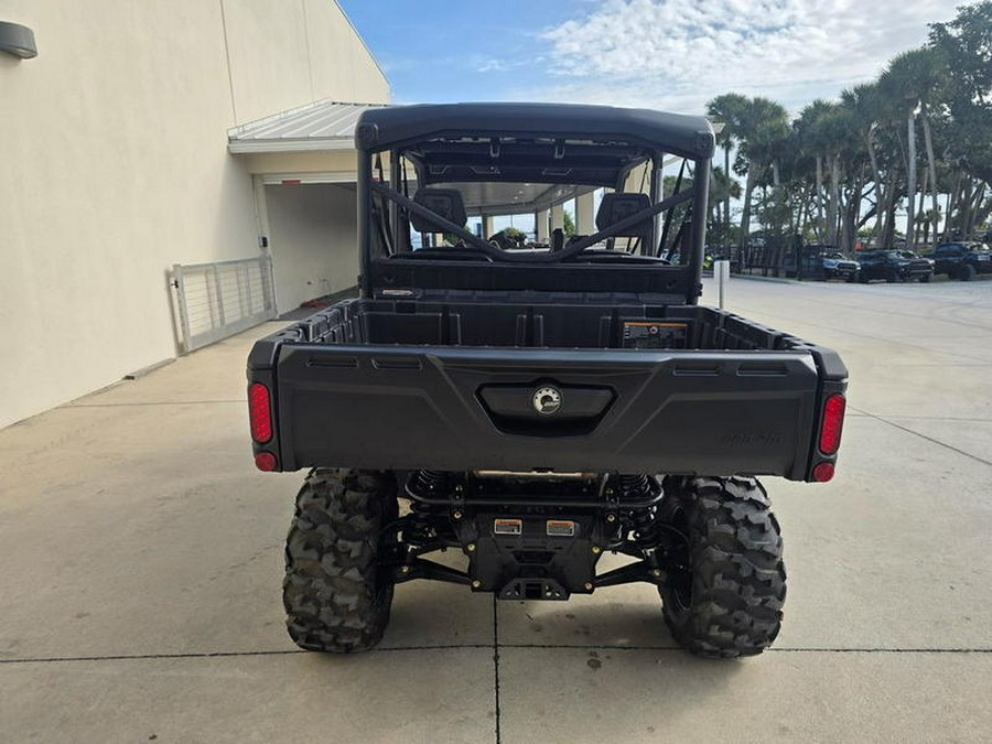 2026 Can-Am® Defender MAX DPS HD7 Compass Green