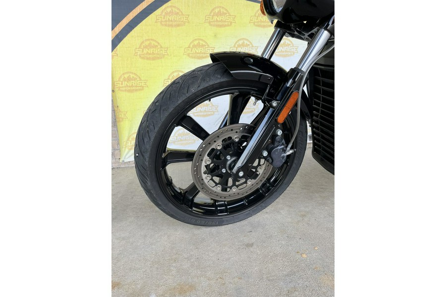 2022 Indian Motorcycle Scout Rogue