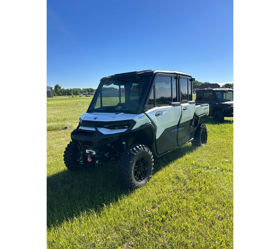 2026 Can-Am Defender MAX Limited HD11