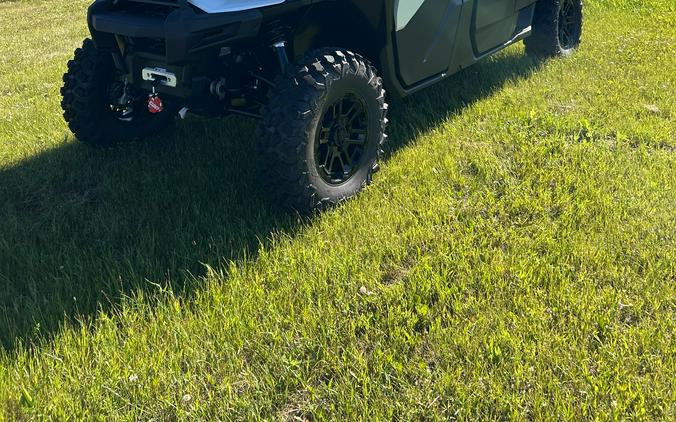 2026 Can-Am Defender MAX Limited HD11