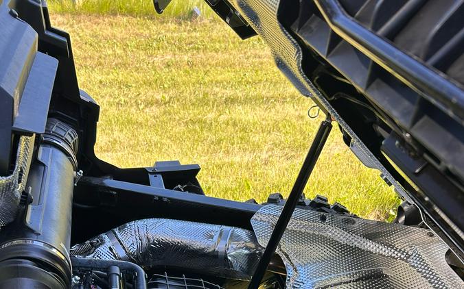 2026 Can-Am Defender MAX Limited HD11