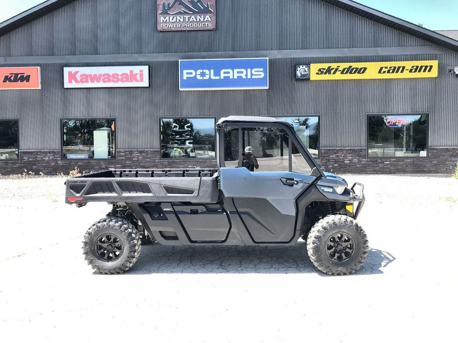 2026 Can-Am® Defender PRO Limited HD10