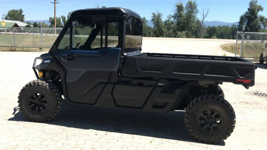 2026 Can-Am® Defender PRO Limited HD10