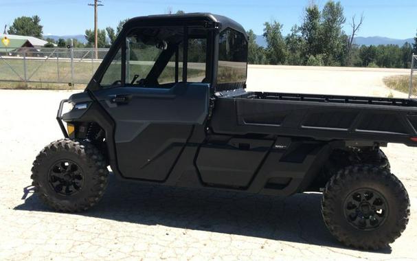2026 Can-Am® Defender PRO Limited HD10