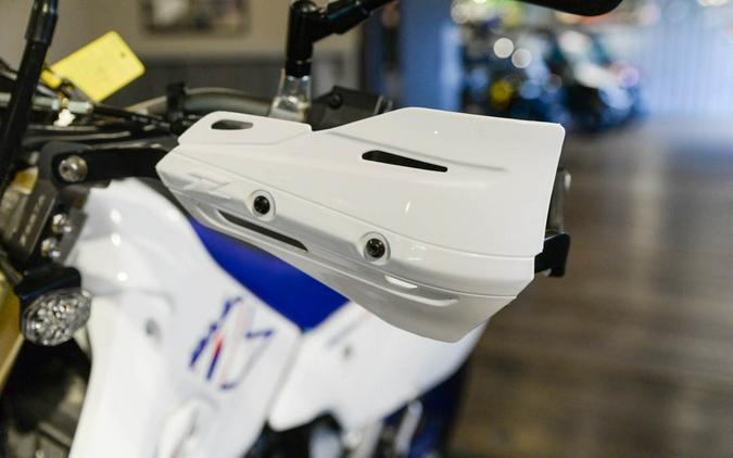 2023 Suzuki DR-Z400SM