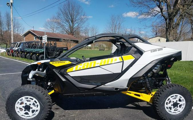 2024 Can-Am Maverick R 999T DCT