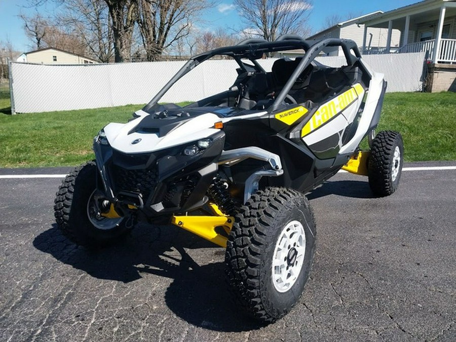 2024 Can-Am Maverick R 999T DCT