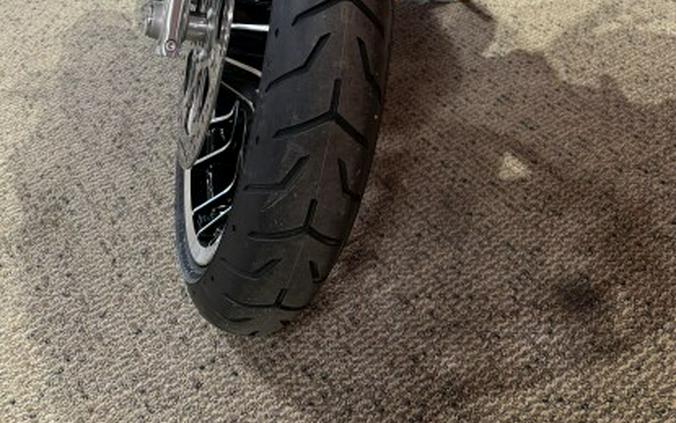 2026 Harley-Davidson® Road Glide Limited Brilliant Red Chrome Trim