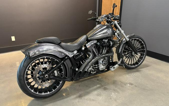 2014 Harley-Davidson® Breakout® Hard Candy Chrome Flake