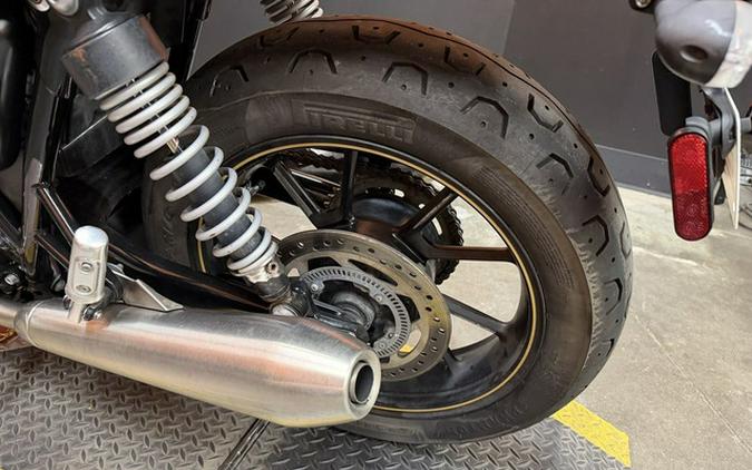 2022 Triumph Street Twin Gold Line Matt Sapphire Black Gold Line
