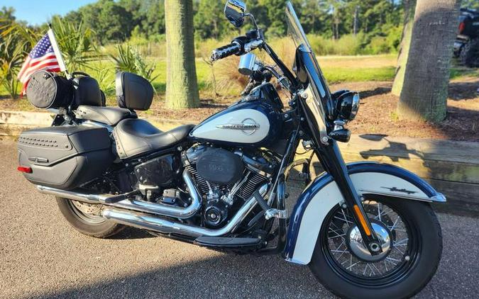 2018 Harley-Davidson Softail Heritage Classic 114 Review — From...