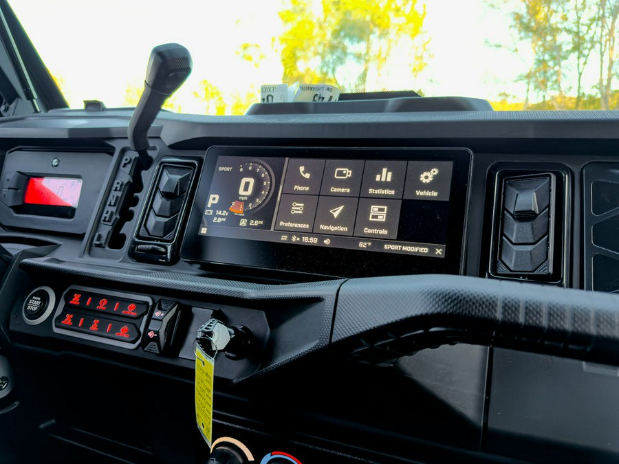 2026 Can-Am® Defender MAX Limited HD11