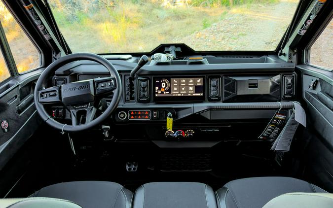 2026 Can-Am® Defender MAX Limited HD11