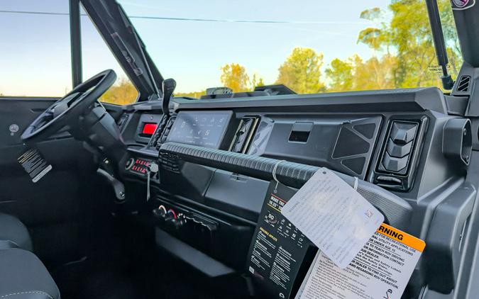 2026 Can-Am® Defender MAX Limited HD11