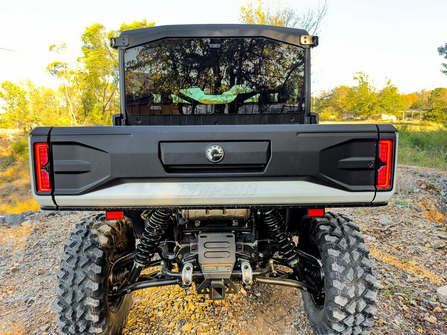 2026 Can-Am® Defender MAX Limited HD11