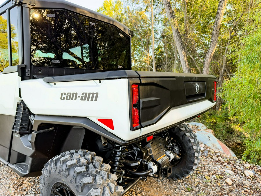 2026 Can-Am® Defender MAX Limited HD11