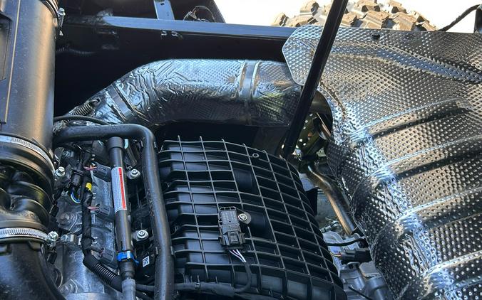 2026 Can-Am Defender MAX Limited HD11
