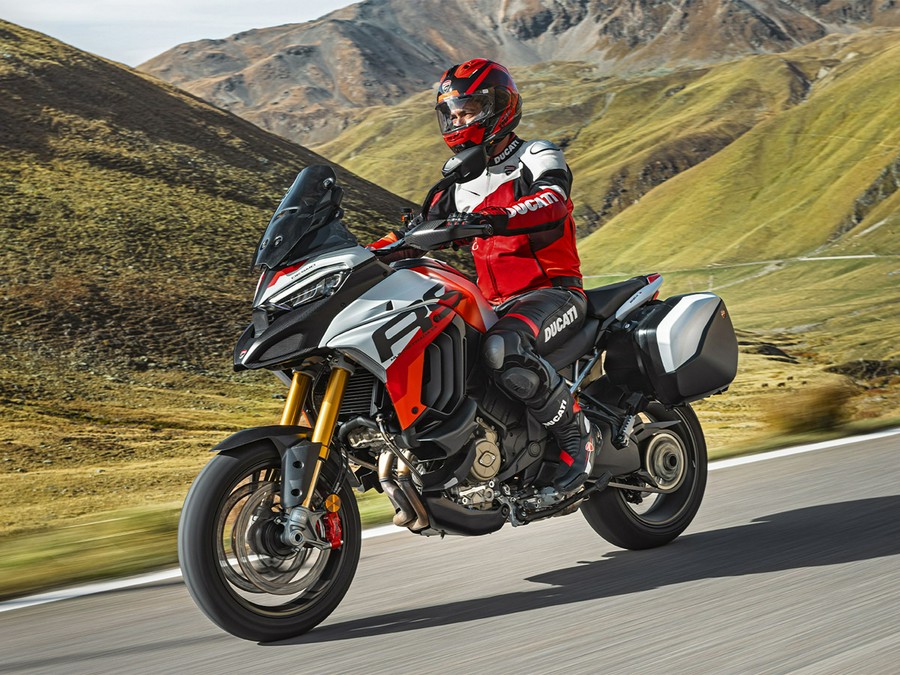 2025 Ducati Multistrada V4 RS