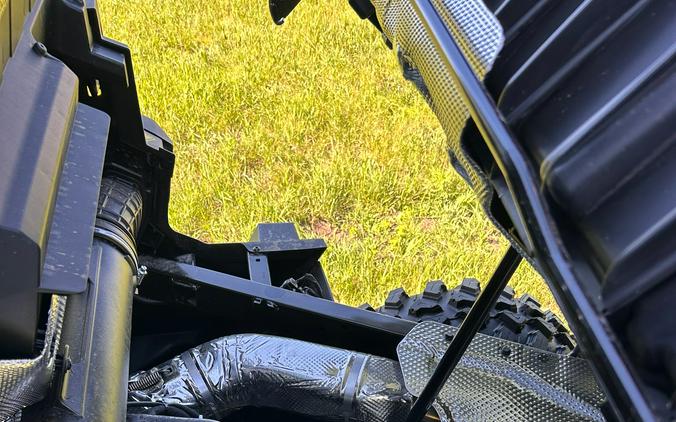 2026 Can-Am Defender Limited HD11