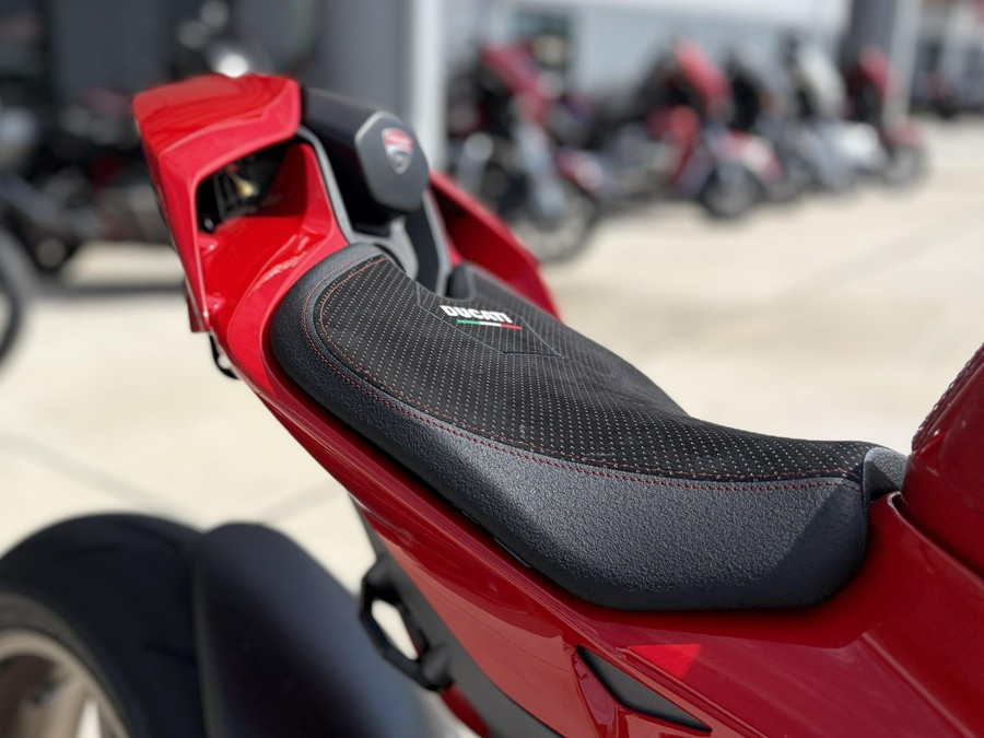 2025 Ducati STREETFIGHTER V4