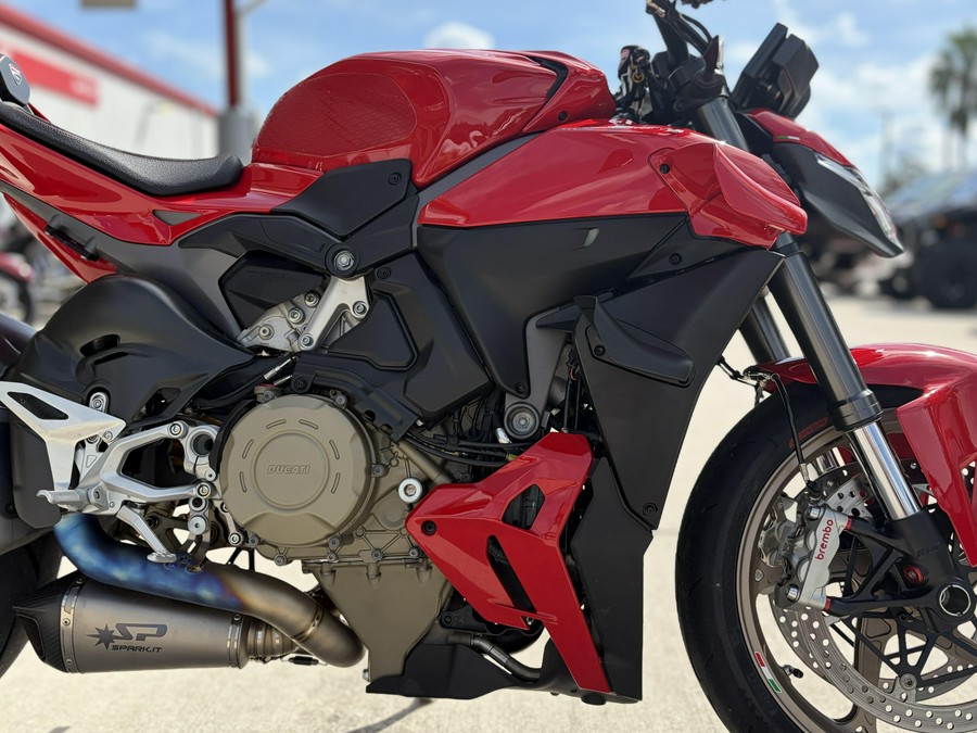 2025 Ducati STREETFIGHTER V4