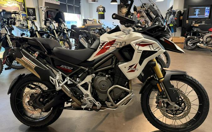 2026 Triumph TIGER 1200 RALLY PRO DESERT EDITION