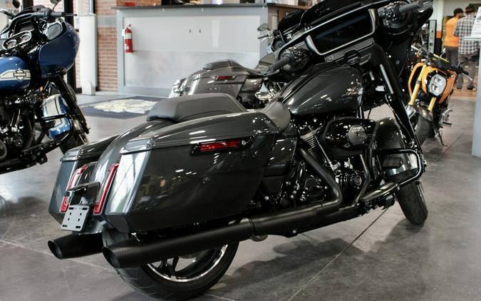 Used 2025 Harley-Davidson Street Glide Grand American Touring Motorcycle For Sale In Medina, OH