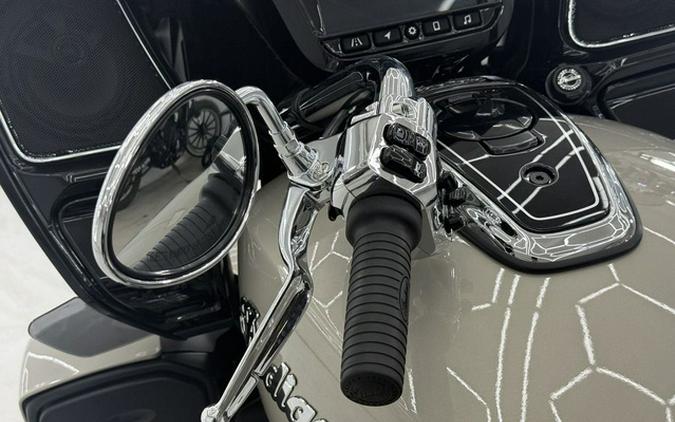 2026 Indian Pursuit Limited Silver Quartz Metallic