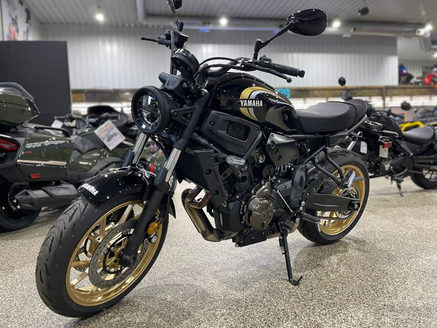 2022 Yamaha XSR700