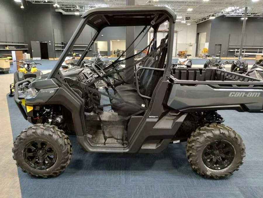 2024 Can-Am® Defender XT HD10