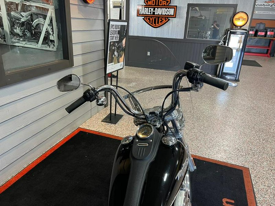 2006 Harley-Davidson® FXDBI - Dyna® Street Bob