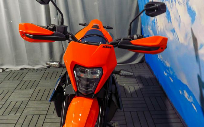2026 KTM SMC 690 R