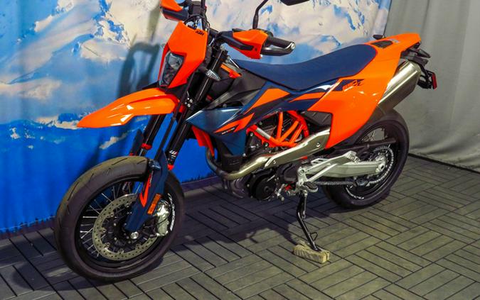 2026 KTM SMC 690 R