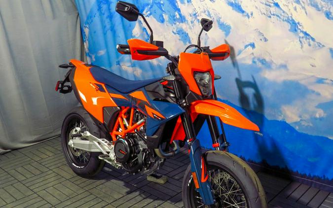 2026 KTM SMC 690 R