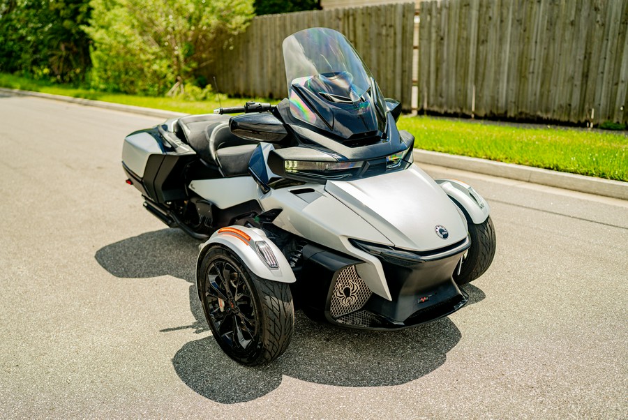 2022 Can-Am Spyder RT