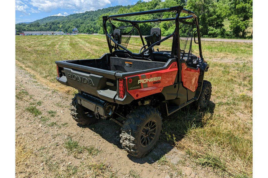 2024 Honda Pioneer 1000 Deluxe