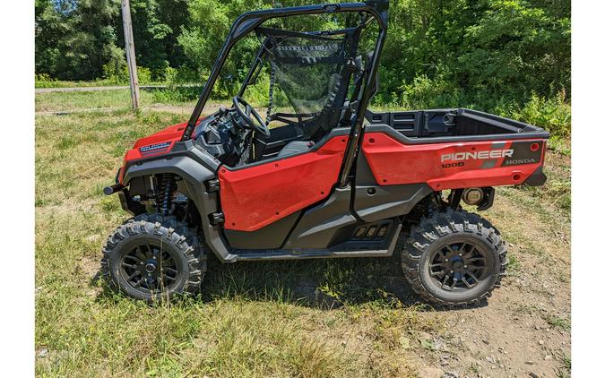 2024 Honda Pioneer 1000 Deluxe