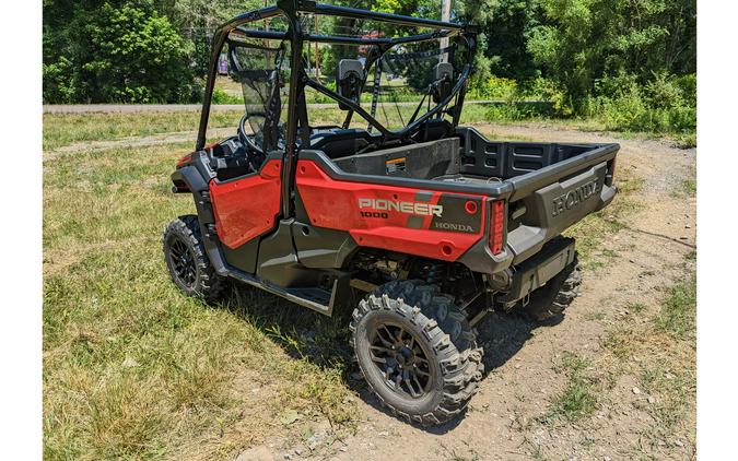 2024 Honda Pioneer 1000 Deluxe