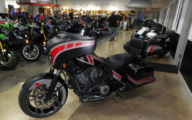 2021 Indian Chieftain Dark Horse Titanium Smoke