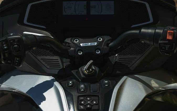 2022 Can-Am Spyder RT Limited Chrome Wheels