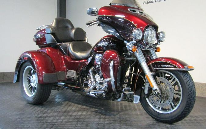 2014 Harley-Davidson® FLHTCUTG - Tri Glide® Ultra