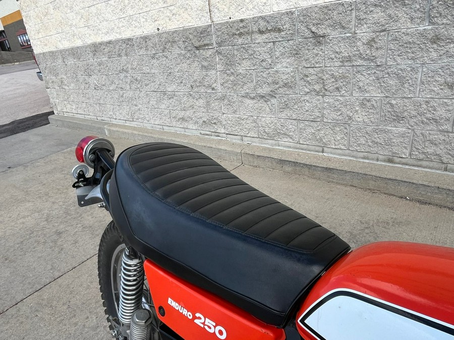 1975 Yamaha DT250 Enduro