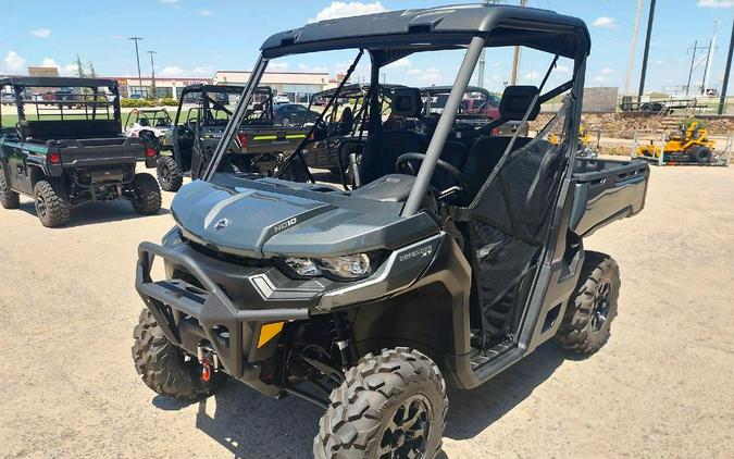 2023 Can-Am® Defender XT HD10