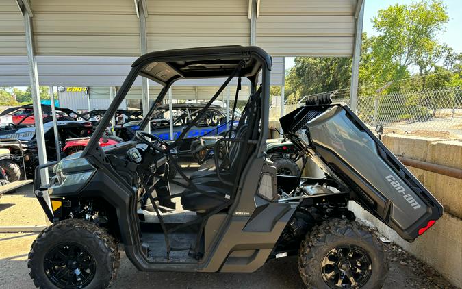 2024 Can-Am Defender XT HD9