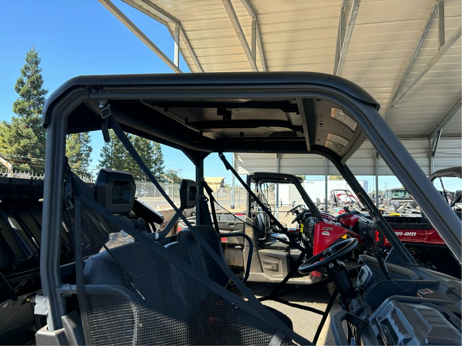 2024 Can-Am Defender XT HD9