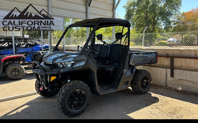 2024 Can-Am Defender XT HD9