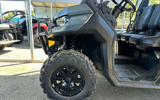 2024 Can-Am Defender XT HD9