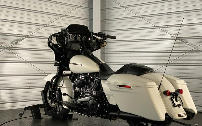 2018 Harley-Davidson® FLHXS - Street Glide® Special