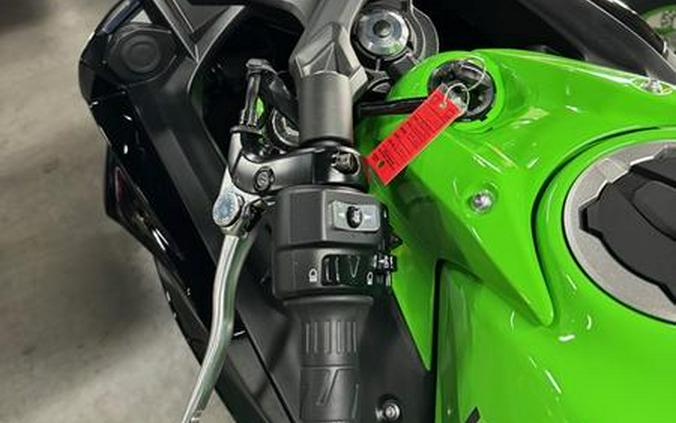 2024 Kawasaki Ninja® 650 KRT Edition ABS